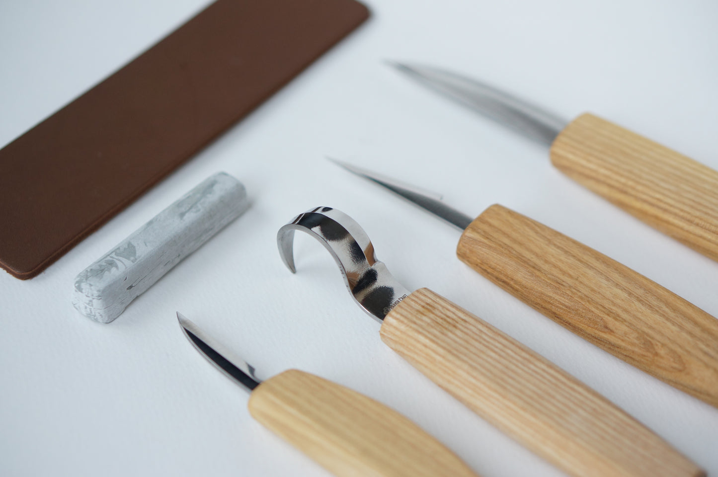 4-part carving set with wooden case