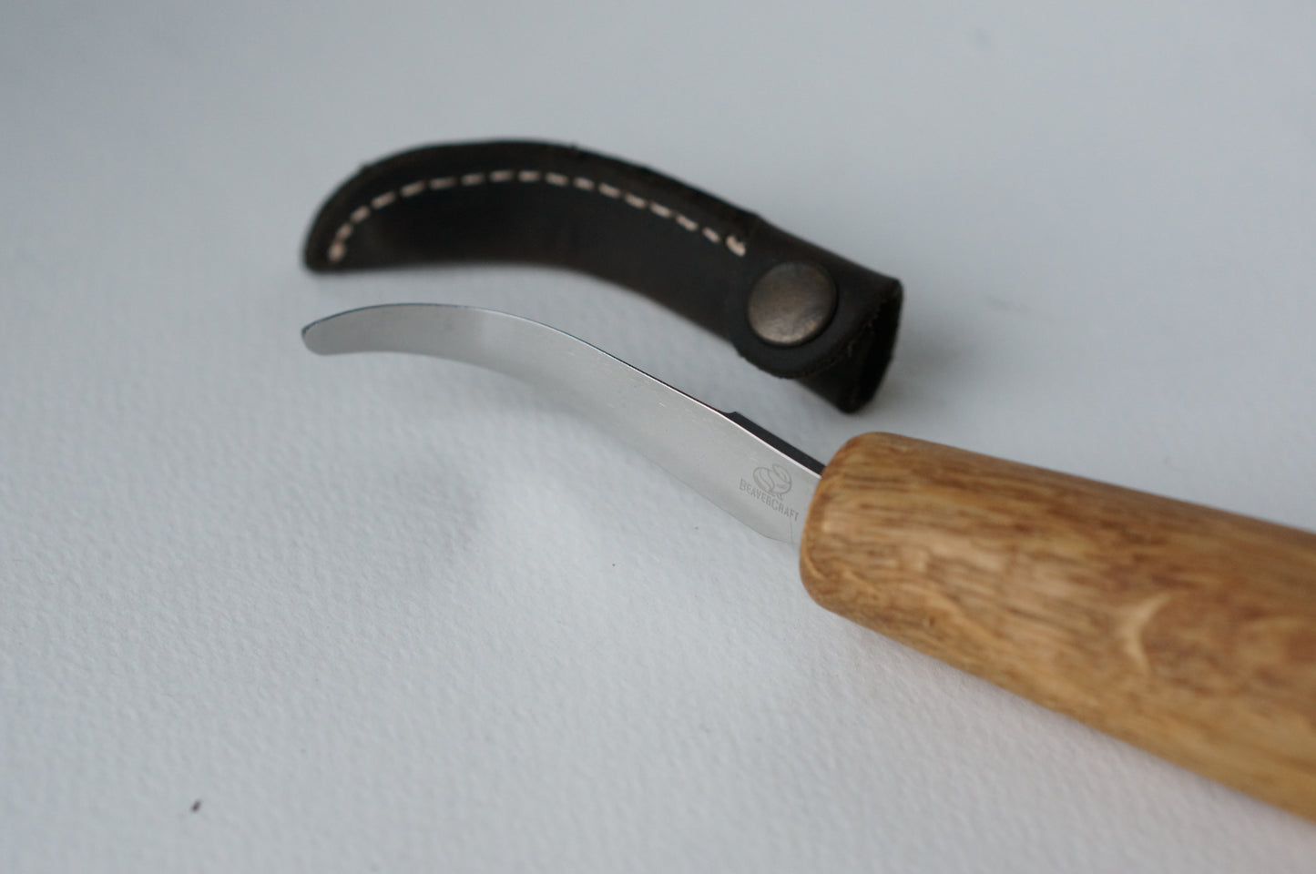 Open curve hook knife