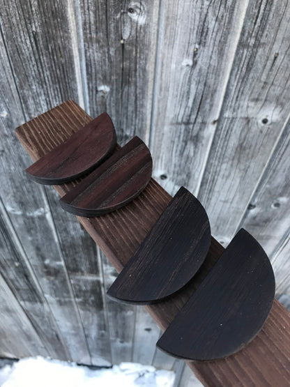 Wooden earrings POOLKUU